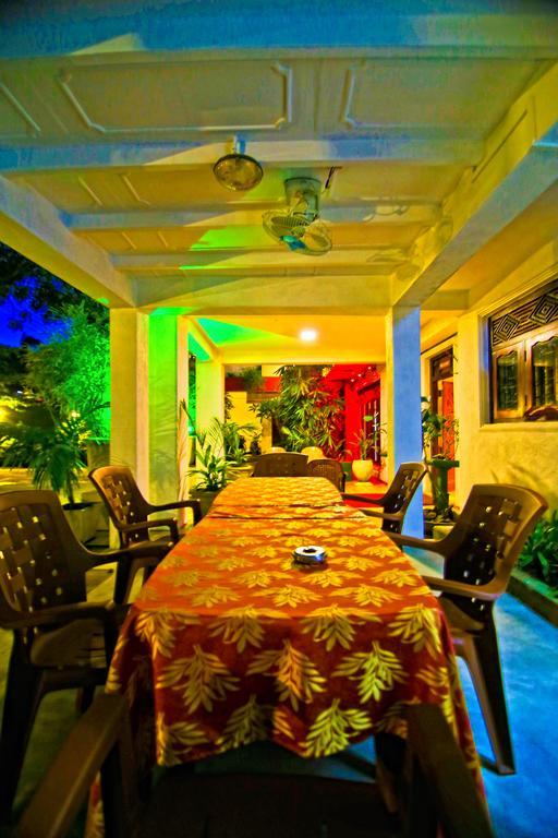 Thilaka City Hotel Anuradhapura Exterior foto