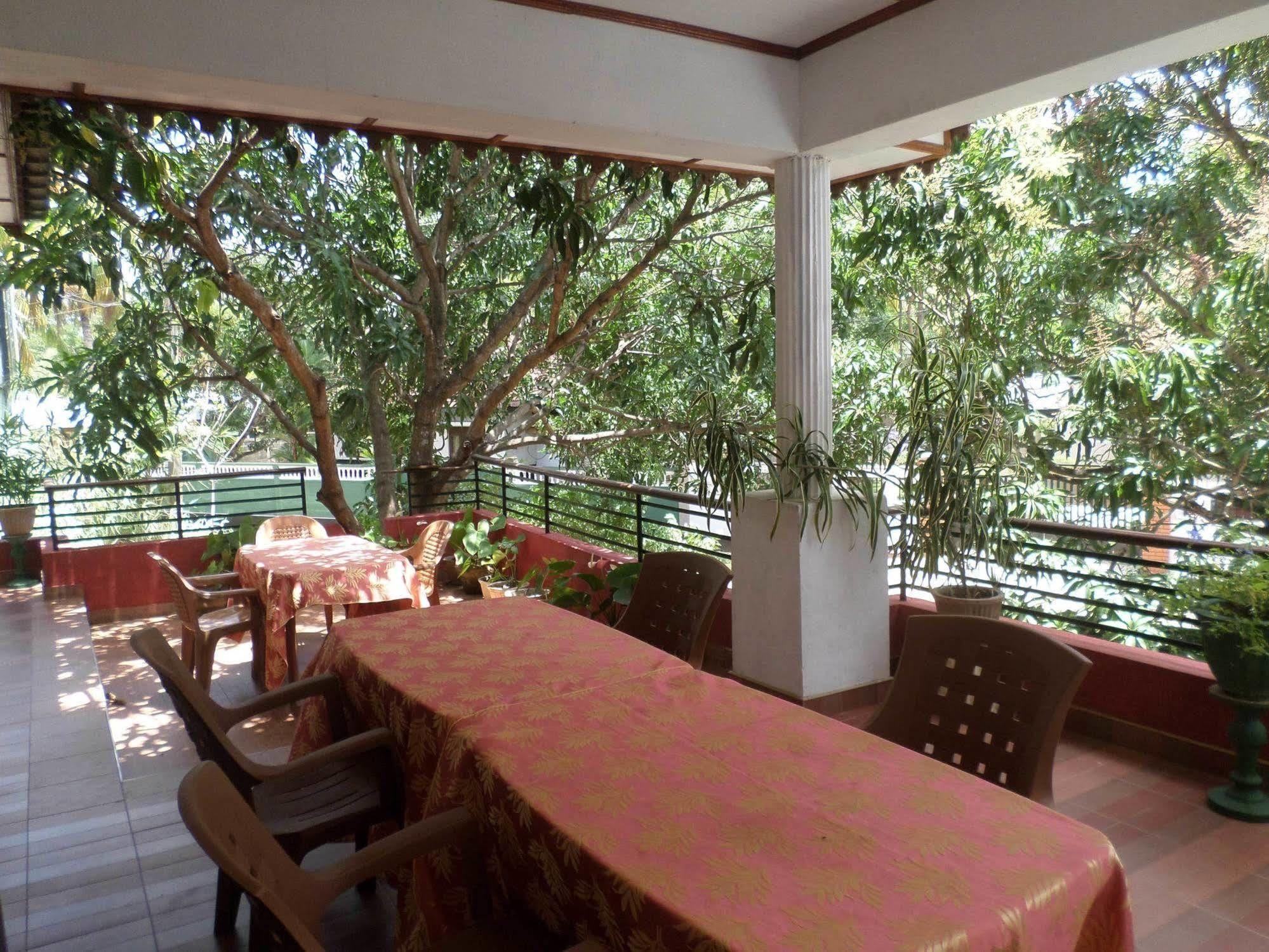 Thilaka City Hotel Anuradhapura Exterior foto