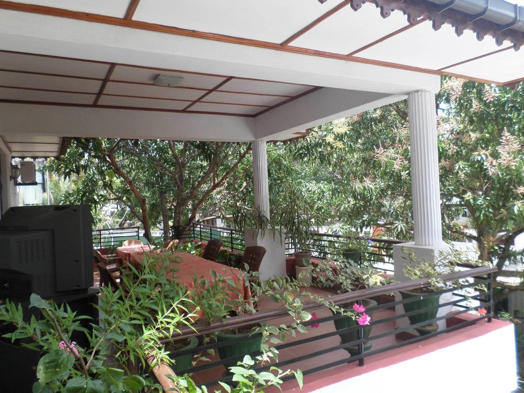 Thilaka City Hotel Anuradhapura Exterior foto