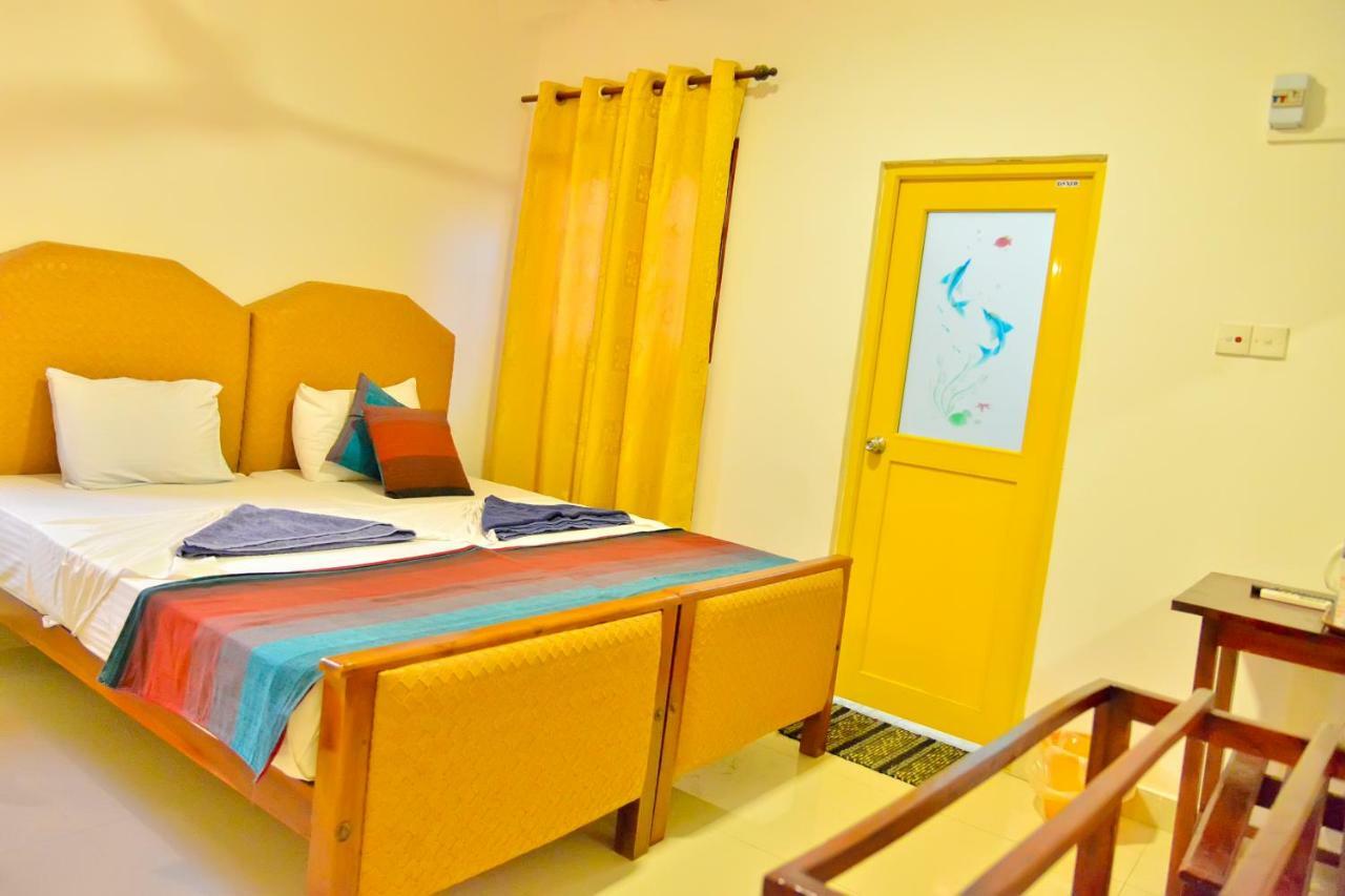 Thilaka City Hotel Anuradhapura Exterior foto